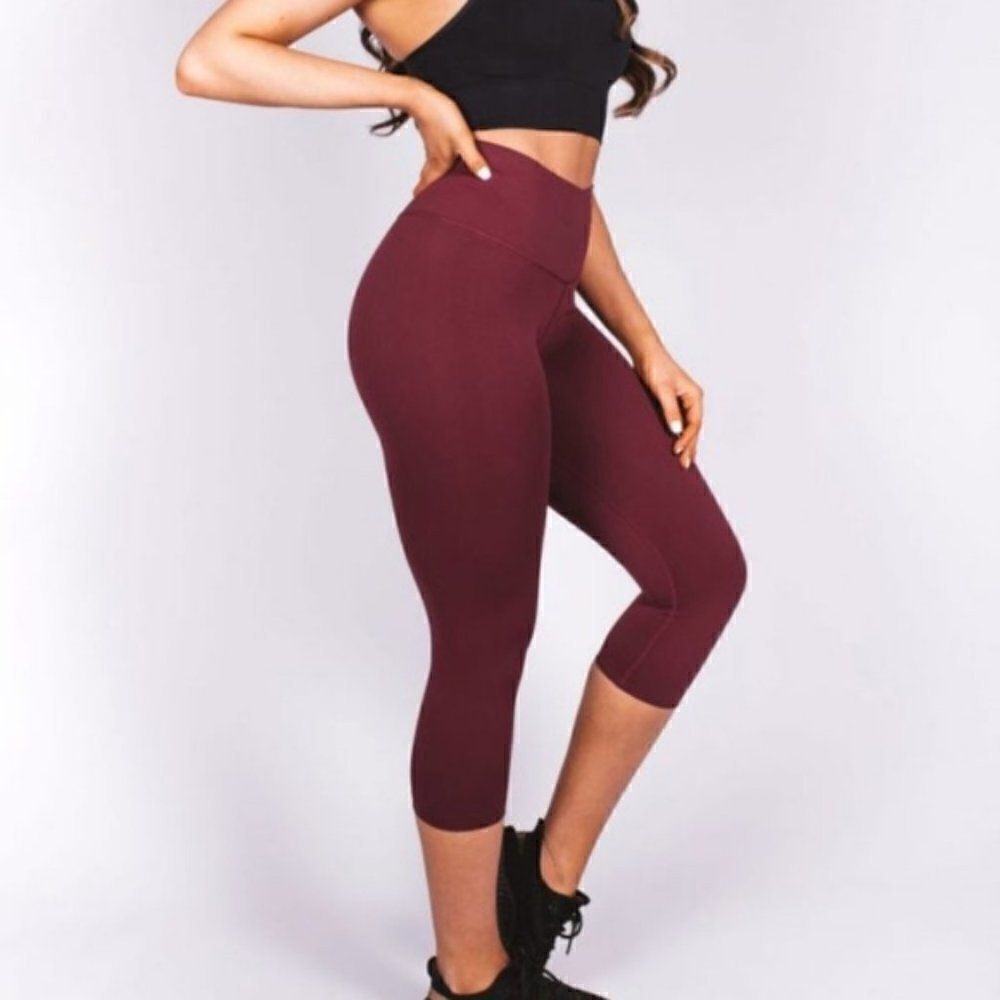 Phat Buddha Cropped Leggings O/S